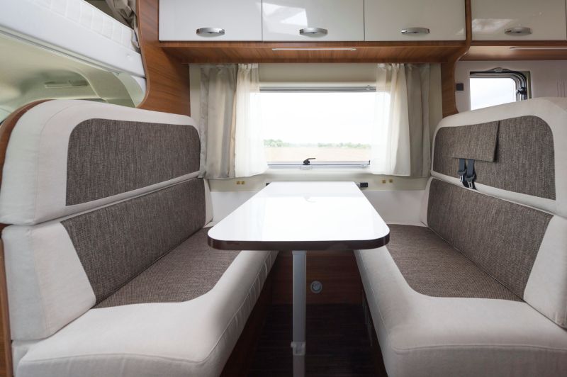 interno camper vetri